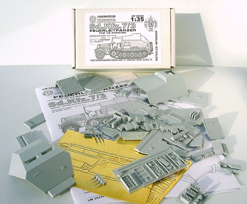 1:35 Сборная модель Feuerleitpanzer fur V-2 Raketen Sd.Kfz.7/3 - 35222