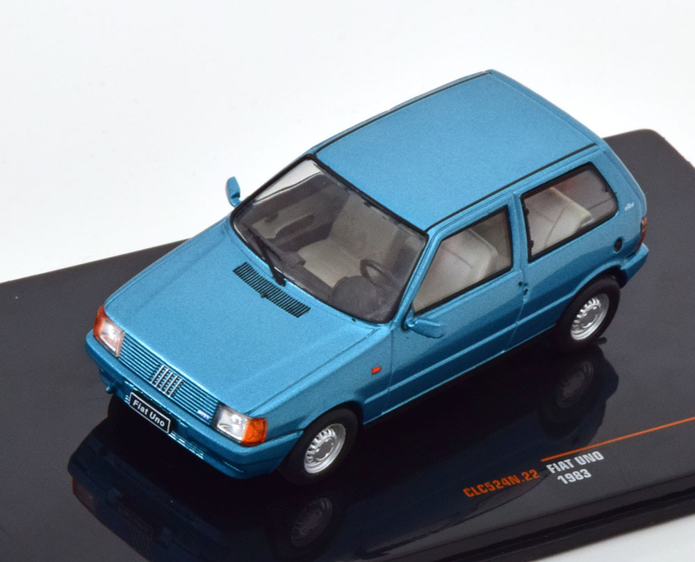 1:43 FIAT Uno (1983), blue metallic - CLC524