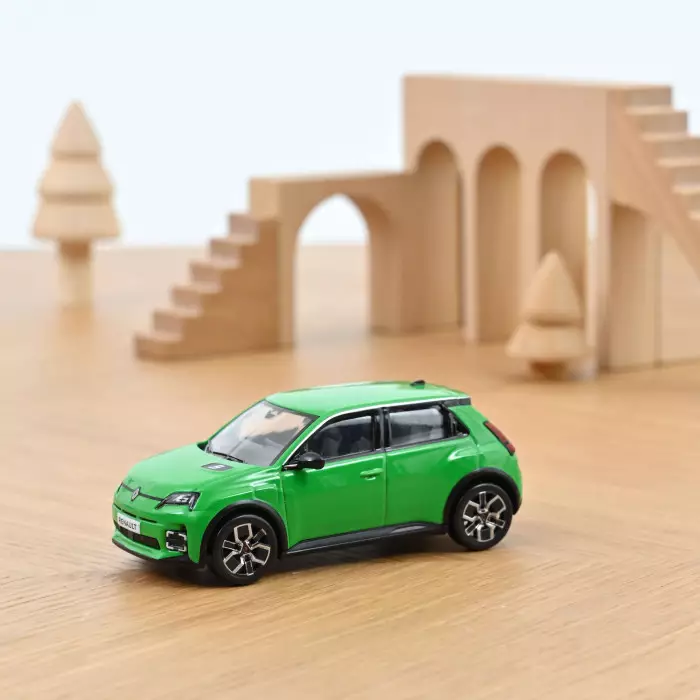 1:43 RENAULT R5 E-tech Full Electric (2024), Pop Green - 510551