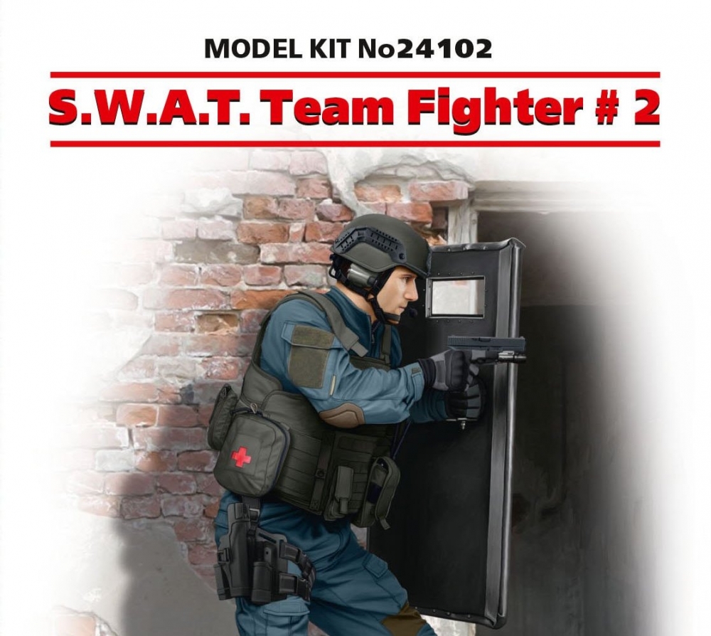 1:24 Сборная модель Боец группы S.W.A.T. №2 - 24102