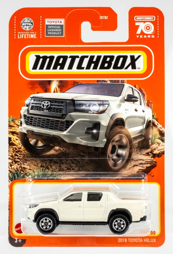 1:64 TOYOTA Hilux (2018), white - HLD25