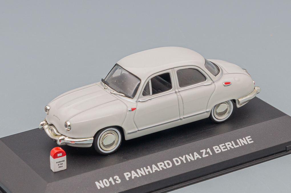 1:43 PANHARD Dyna Z1 Berline (1954), light grey - NO13-X1