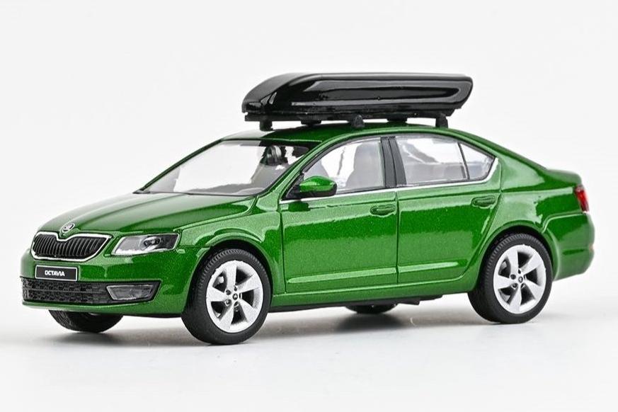 1:43 SKODA Octavia III (2012), green metallic - 026QA1
