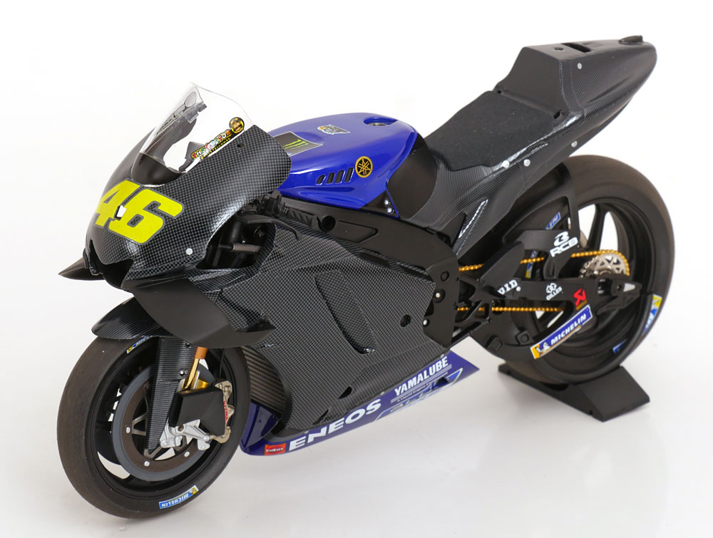 1:12 YAMAHA YZR-M1 Monster Energy Yamaha #46 Valentino Rossi Test BRNO July MotoGP (2019), black/blue - 122203946