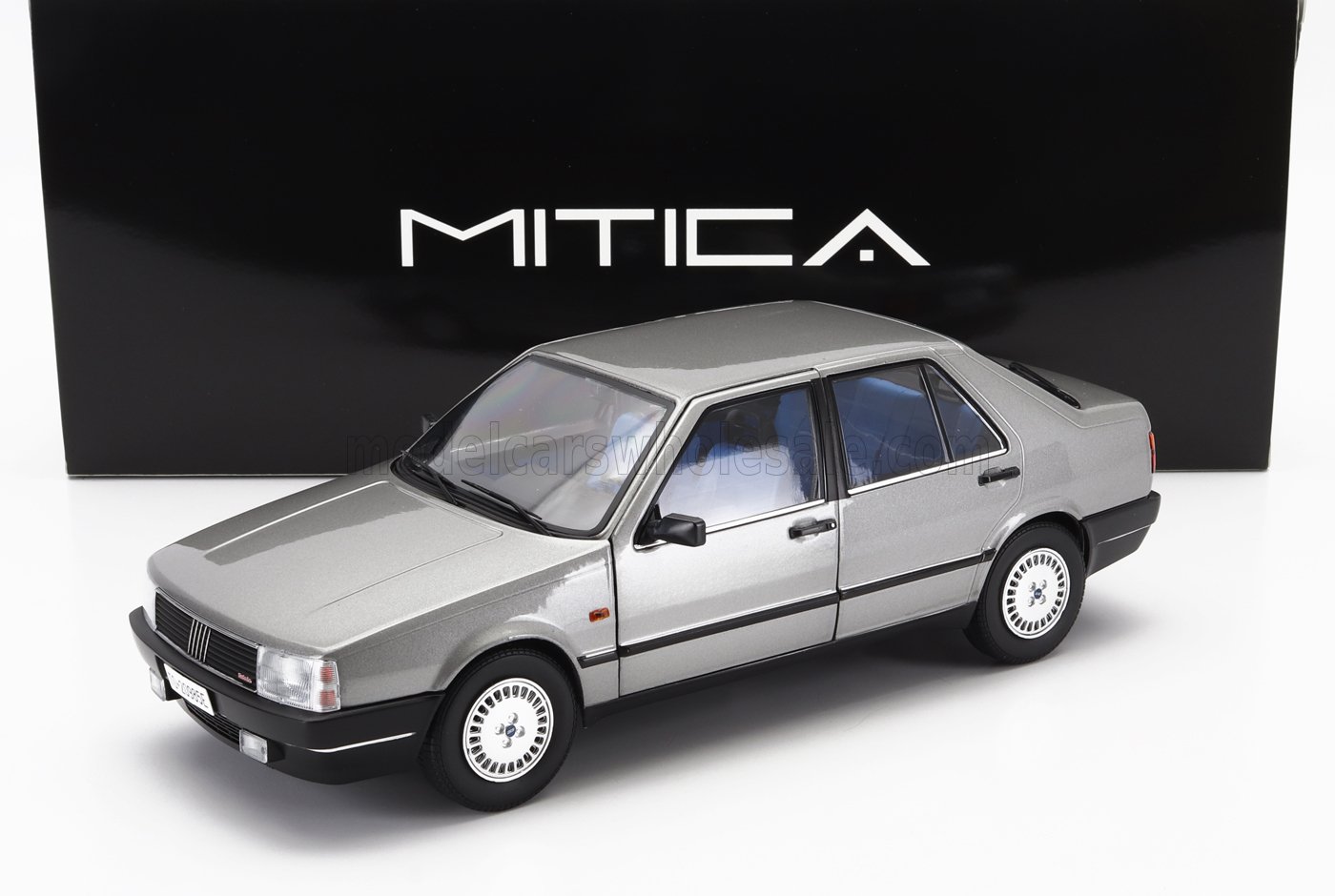 1:18 FIAT Croma 2.0 Turbo Ie (1985), Polar Grey Met 683 - 201001-D