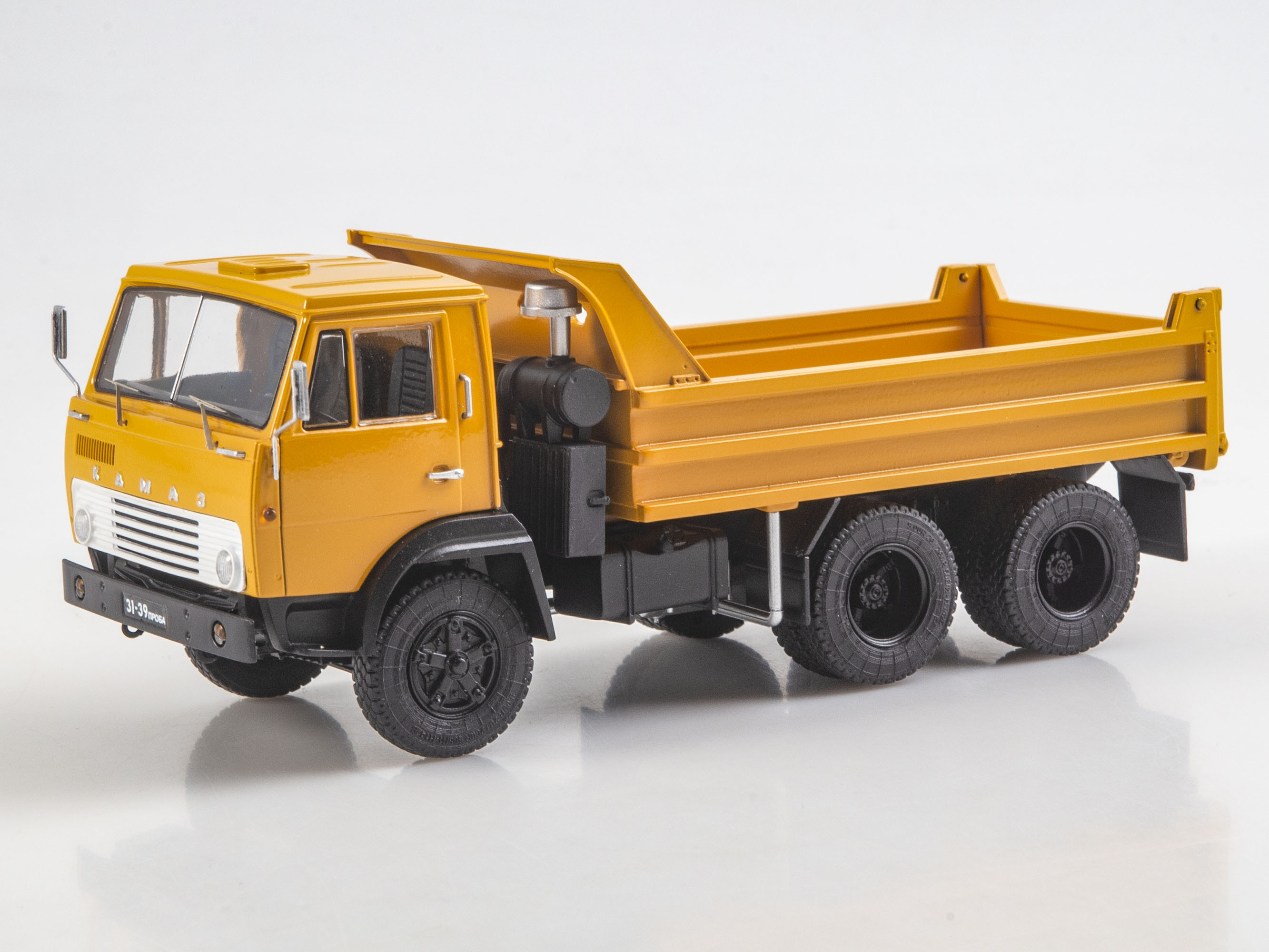 1:43 Камский-5510 самосвал (опытный), оранжевый - 0275MP