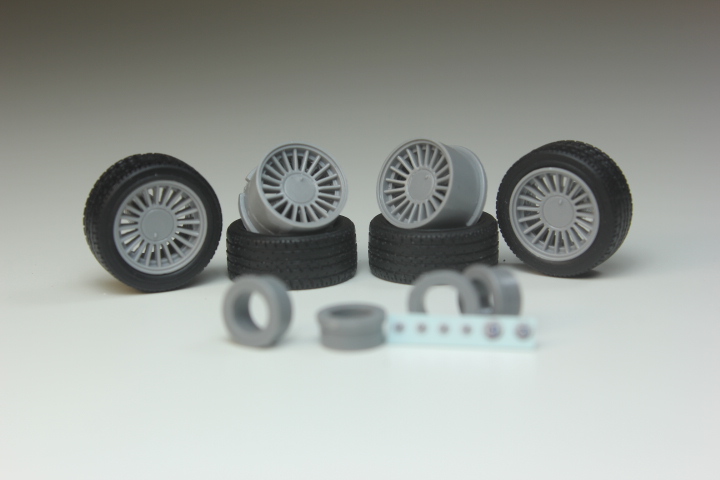 1:43 Комплект колес #33 (BMW Alpina) - KD033