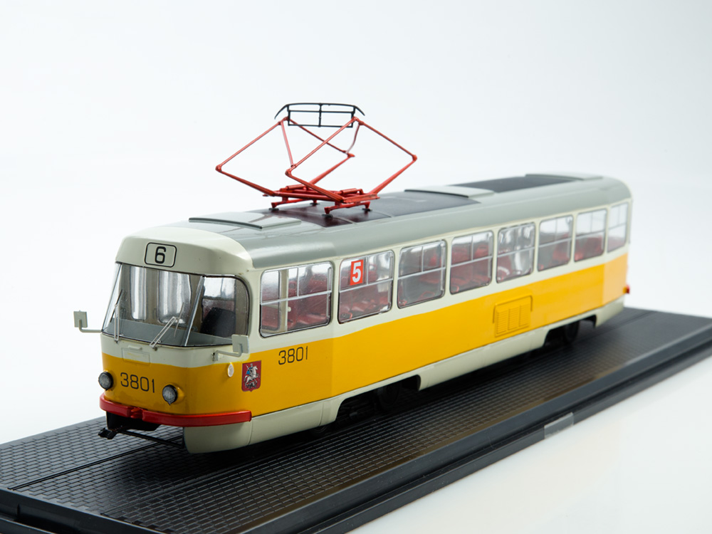 1:43 Трамвай Tatra-T3SU, белый / желтый - SSM4072
