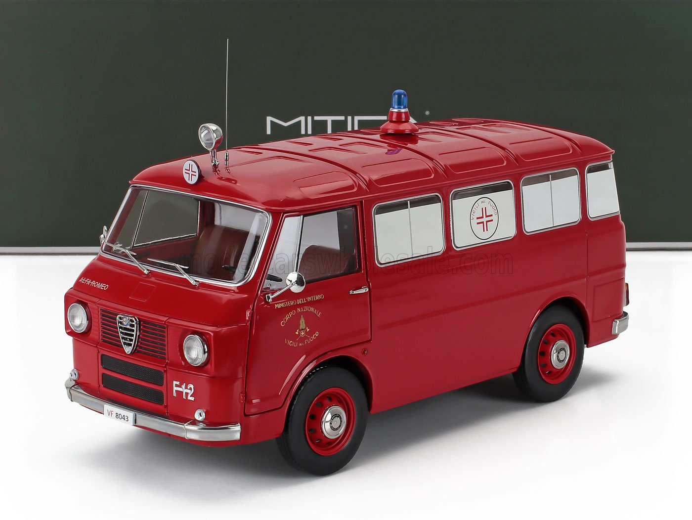 1:18 ALFA ROMEO F-12 Vigili Del Fuoco Ambulanza - Fire Engine Ambulance - (1968), red - 200064-D