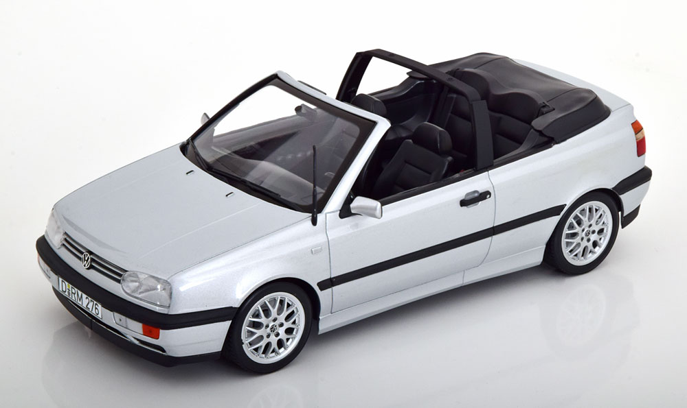 1:18 VOLKSWAGEN Golf 3 Convertible (1995), silver - 188468