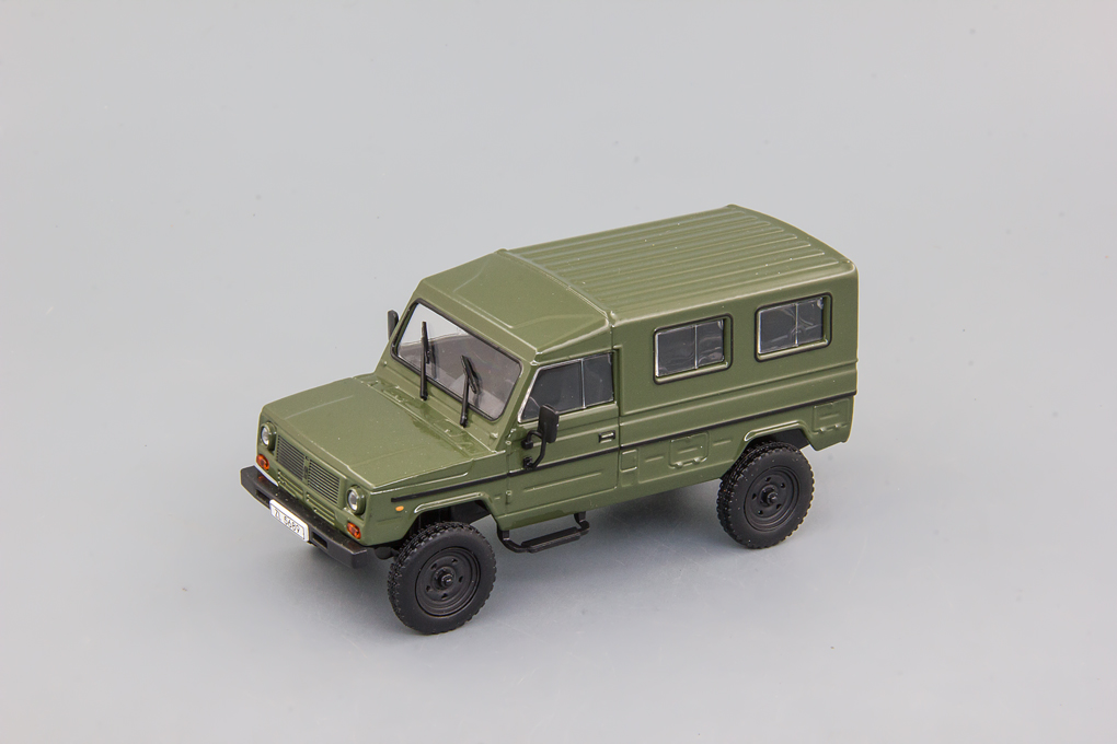 1:43 TARPAN Honker 4012, Kultowe Auta 54, хаки - kul054