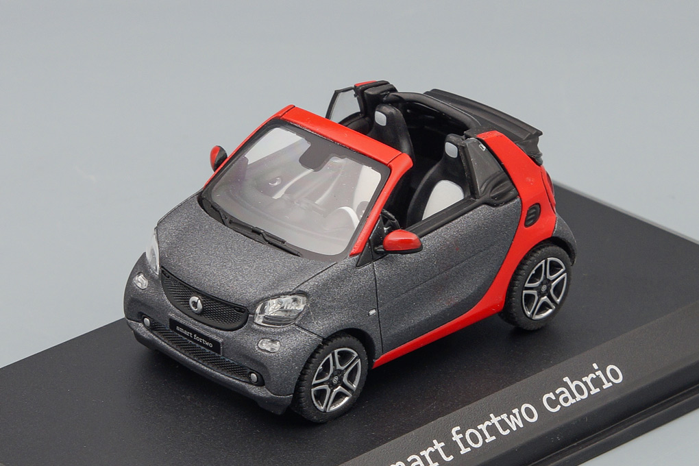 1:43 SMART ForTwo Cabriolet A453 (2015), grey met / red - B66960286