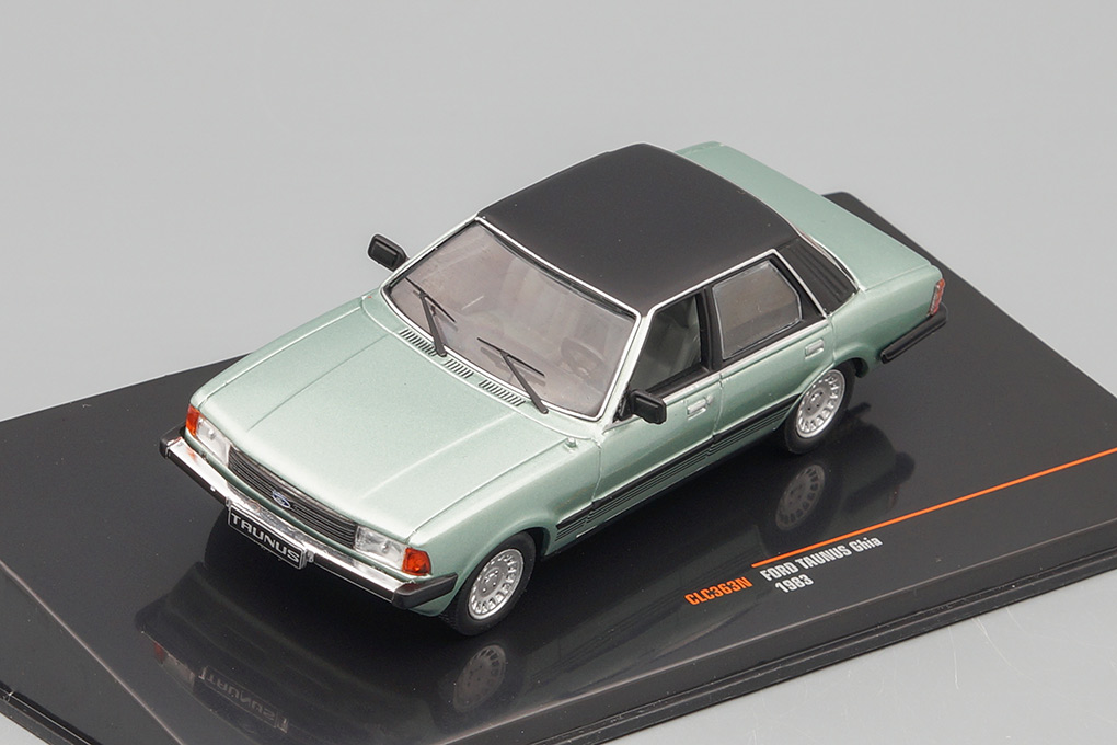 1:43 FORD Taunus Ghia (TC3) 1983 Metallic Light Green/Black - CLC363