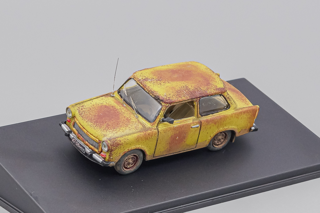 1:43 TRABANT 601, желтый - LD176