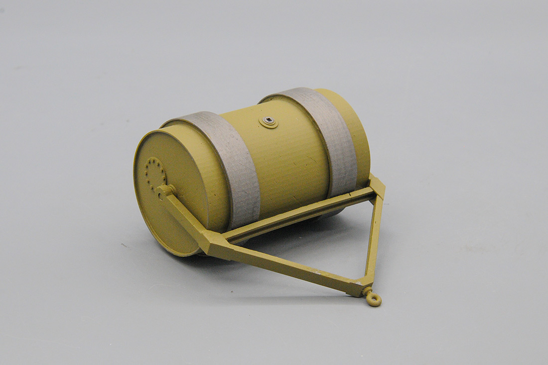 1:43 контейнер-цистерна КЦ-6 (5500л) - ds291