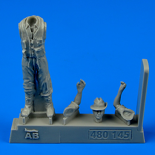 1:48 Набор дополнений Royal Australian Air Force Fighter Pilot WWII - 480 145