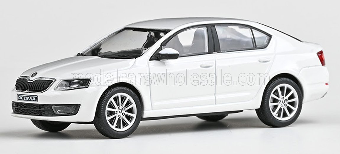 1:43 SKODA Octavia III (2013), white - 026E