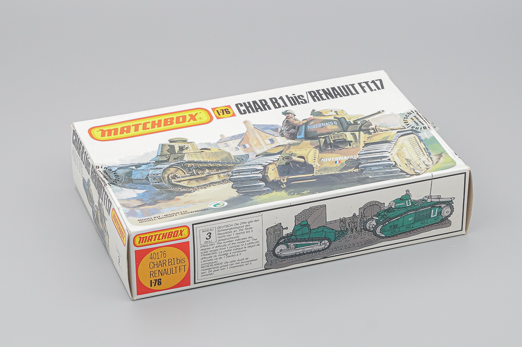 1:76 Сборная модель CHAR B.1bis/RENAULT FT.17 - 40176-X1