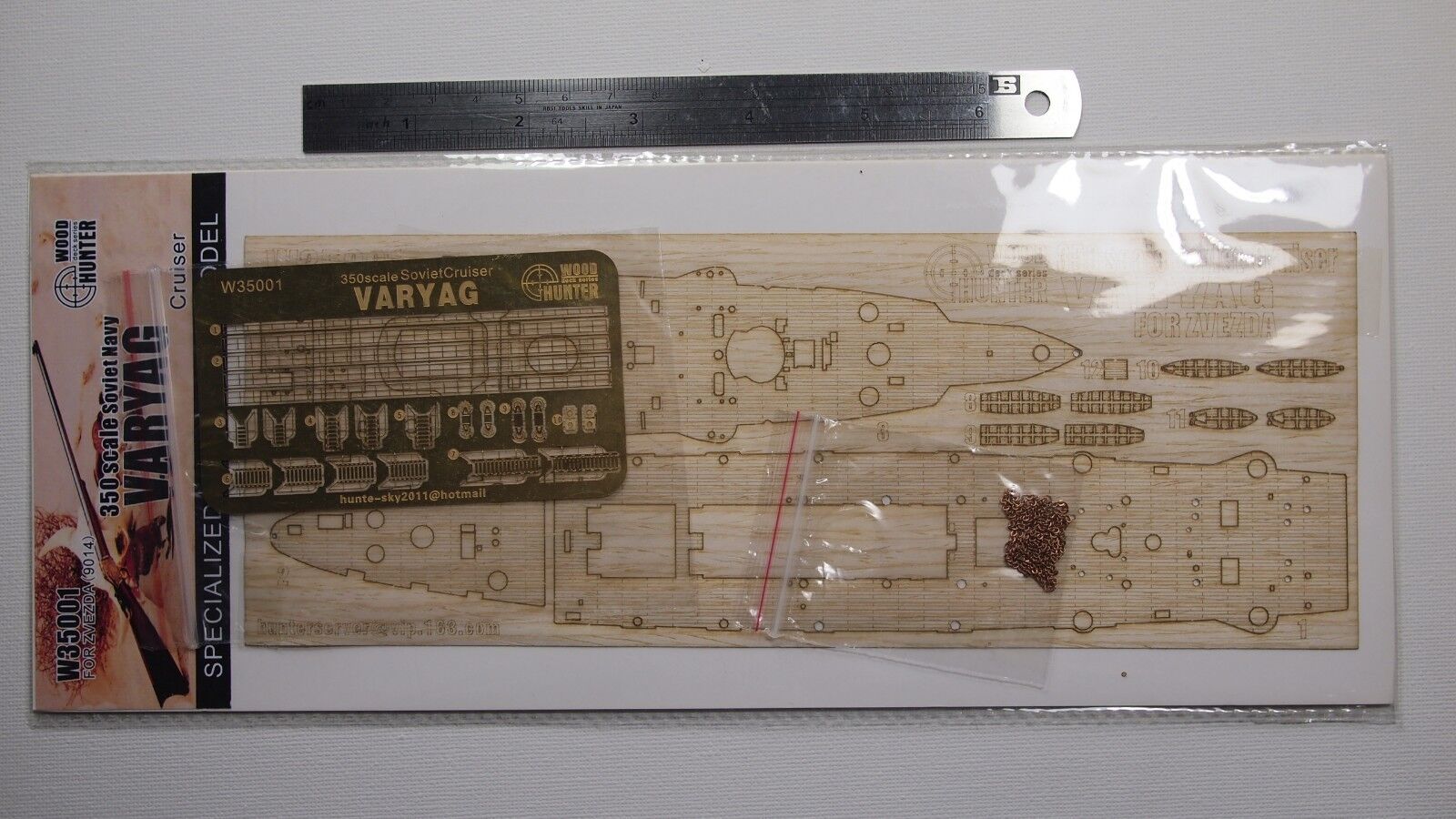 1:350 Деревянная палуба для российского крейсера Варяг /WWII Russian Navy Cruiser Varyag - W35001