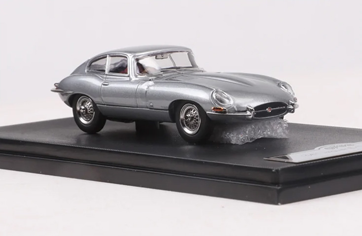 1:64 JAGUAR E-type HardTop (1961), iron grey - 641237