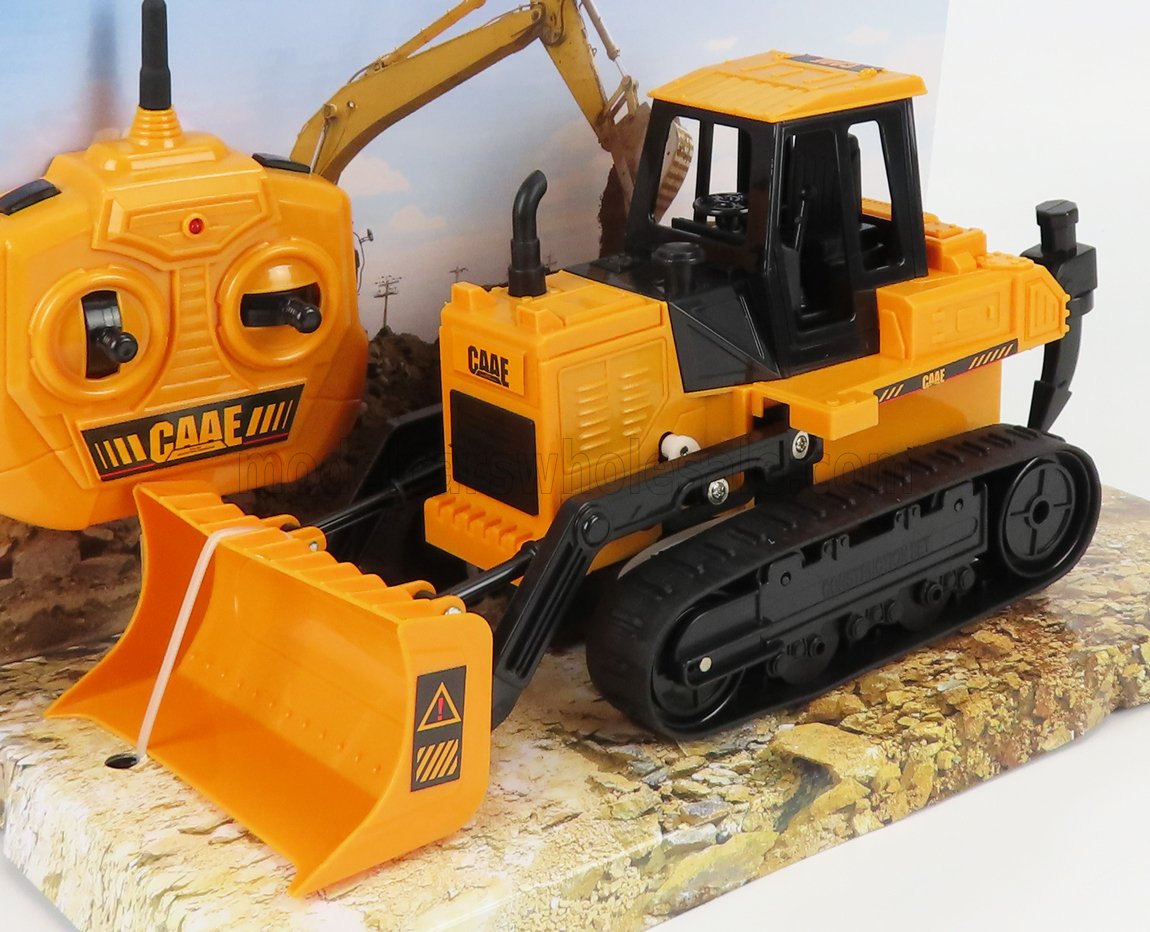 1:24 CASE-IH гусеничный бульдозер (2013),  желтый / черный - 2266
