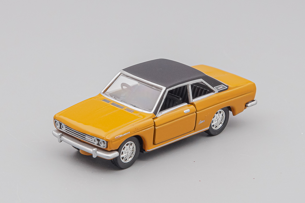 1:67 DATSUN Bluebird 1600 SSS Coupe, ochre - 000011