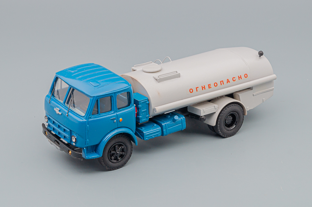 1:43 Минский-500А ТЗА-7,5 топливозаправщик, синий / серый - LOT01061