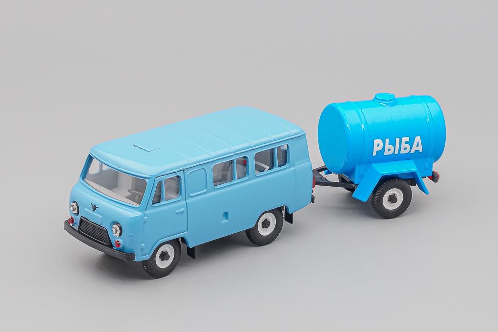 1:43 УАЗ 3962 с прицепом-бочкой 'Рыба', голубой - AG757-5