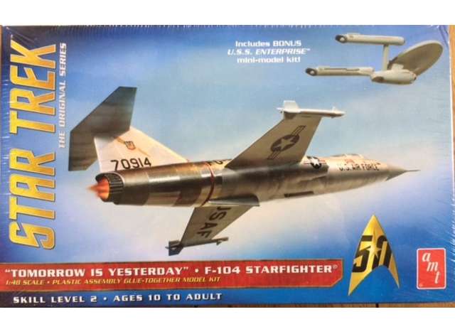 1:48 Сборная модель Star Trek F-104 Starfighter. - amts953