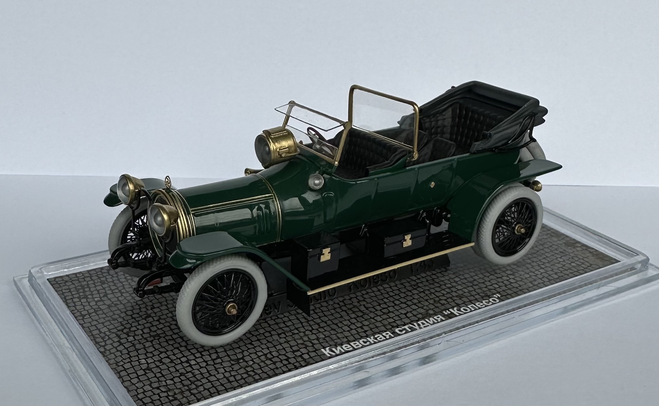 1:43 Delaunay-Belleville 45/50 CV Kellner дубль-фаэтон 1913 год. (тент опущен), темно-зеленый - K033-3d