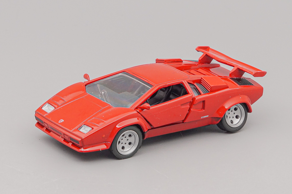 1:43 LAMBORGHINI Countach LP500, red - DC025