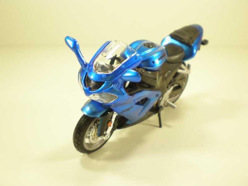 1:18 KAWASAKI Ninja ZX-10R, CYCLE Collection 1:18, синий - Hda01007