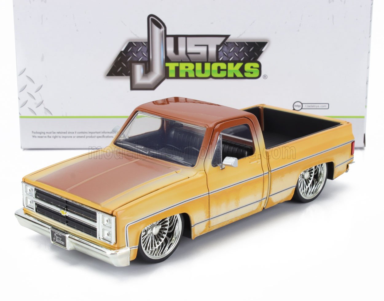 1:24 CHEVROLET C-10 Pick-up Custom (1985), 2 Tone Cream Brown - 35860