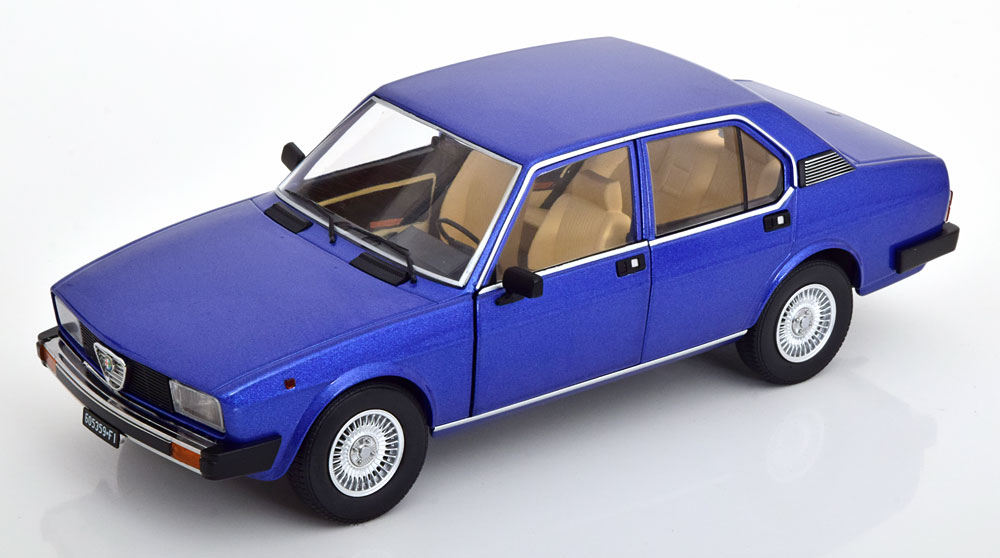1:18 ALFA ROMEO Alfetta Berlina 2000L (1978), blue metallic - 200014-D
