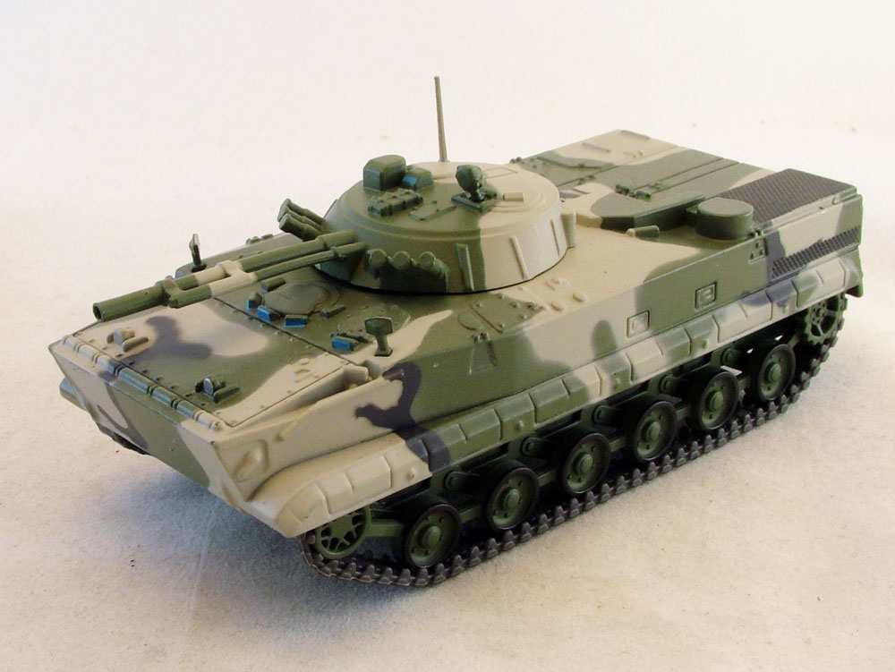 1:72 БМП-3, Русские танки 107 - RT107