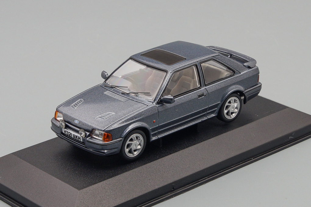 1:43 FORD Escort Mkiv Rs Turbo (1990), Grey Met - VA14304