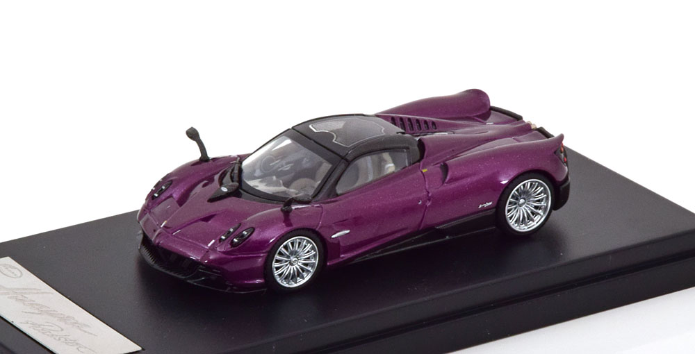 1:64 PAGANI Huayra Roadster, purple-metallic - 64015-PU