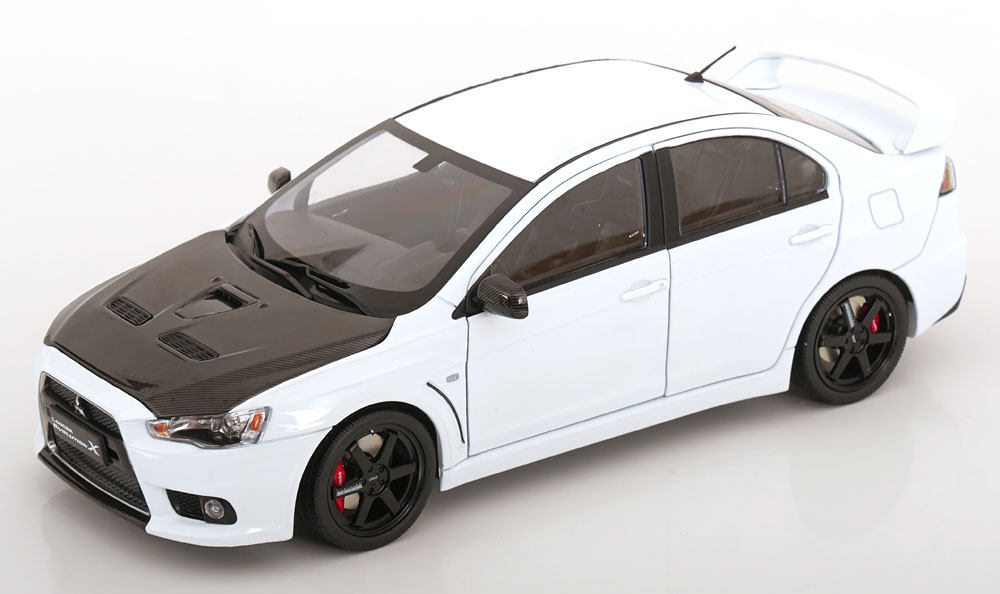 1:18 MITSUBISHI Lancer Evo X, white carbon - 106024