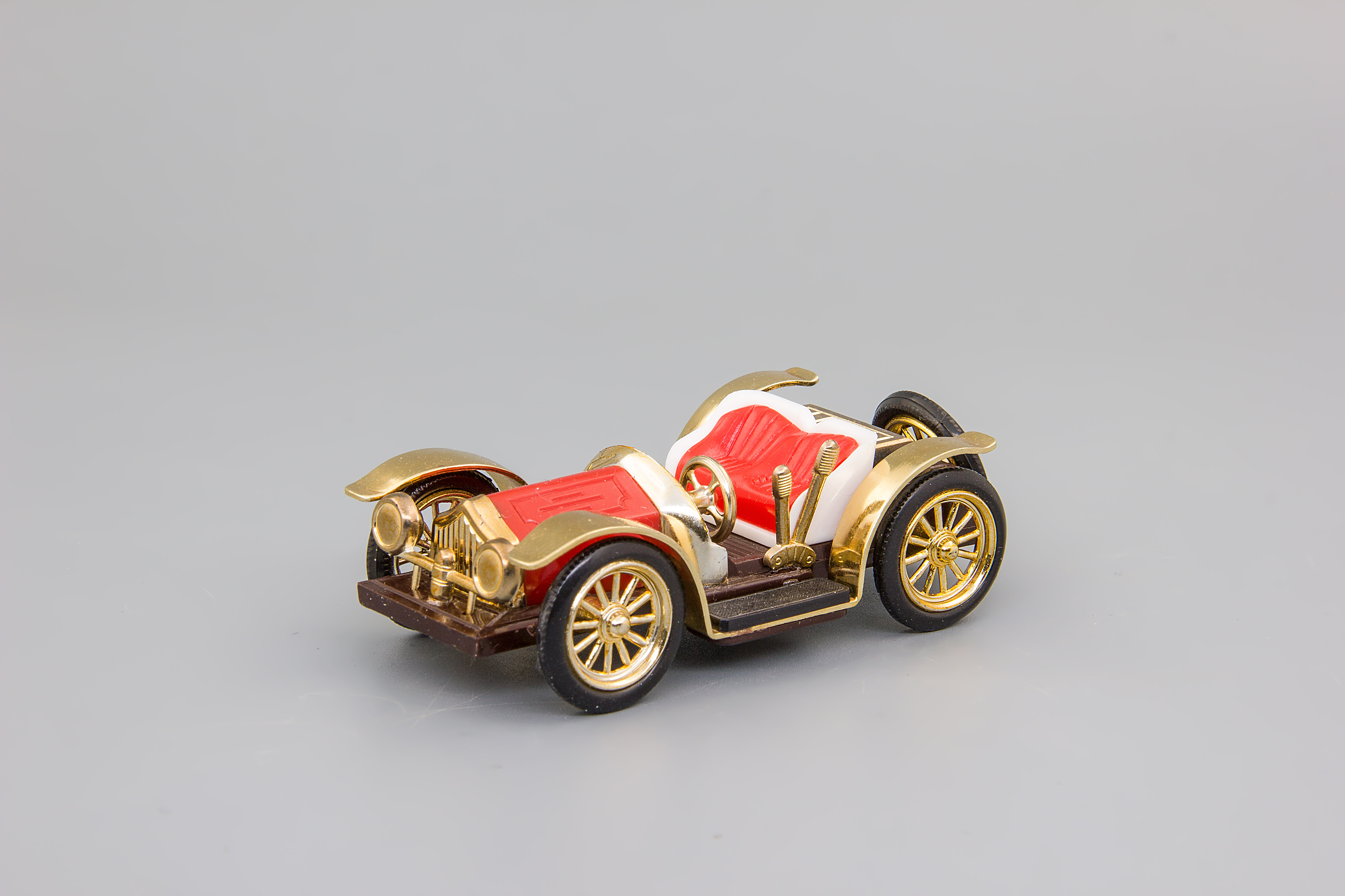 Игрушка-сувенир Кабриолет - suv004