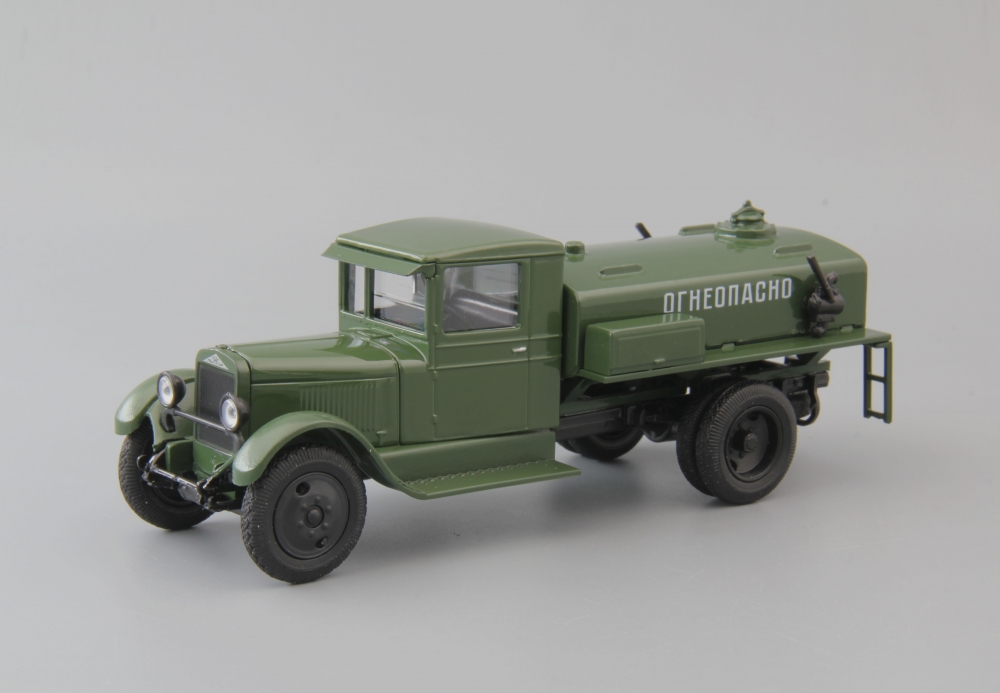 1:43 ЗИS-5 Топливозаправщик БЗ-42М, темно-зеленый - H921