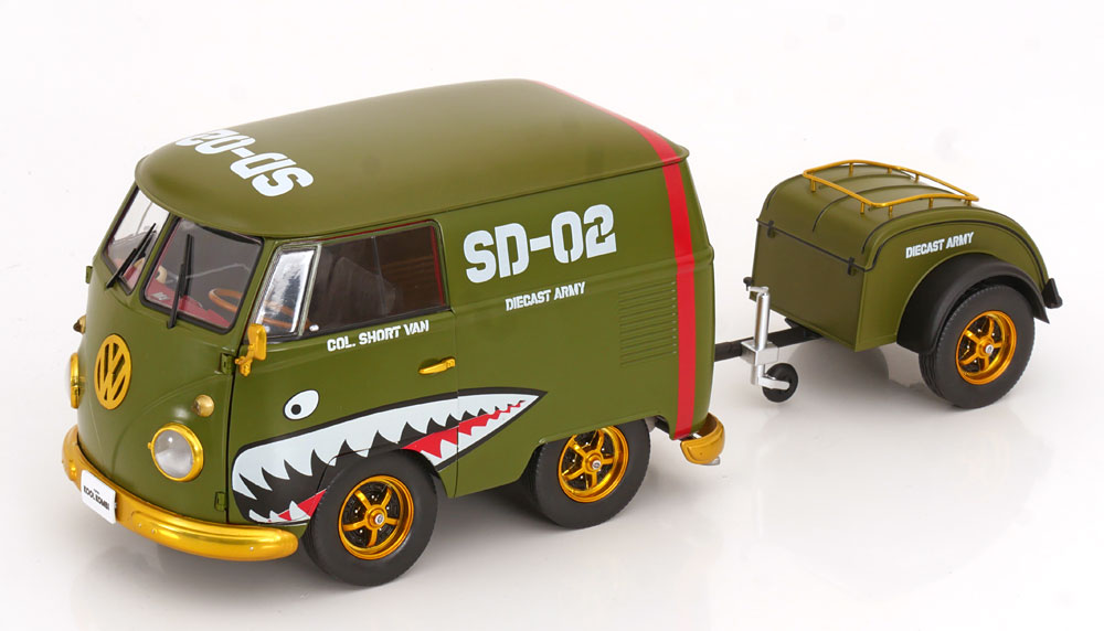 1:18 VOLKSWAGEN T1 Kool Kombi Army Fighter (2023), olive-green golden red - S421186411