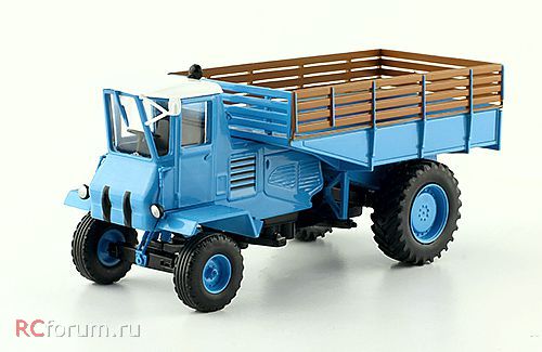 1:43 СШ-75 'Таганрожец', Тракторы 133 - TRC133