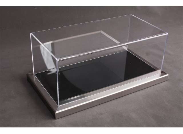 1:8 Display Case with Black and Metal base - 650x310x210mm - atl10150