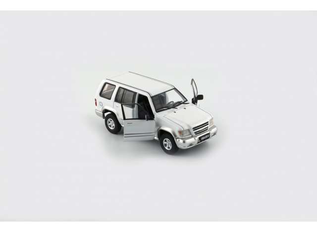 1:64 ISUZU Trooper Big Horn 1998-2002, white - BM64B0330rhd