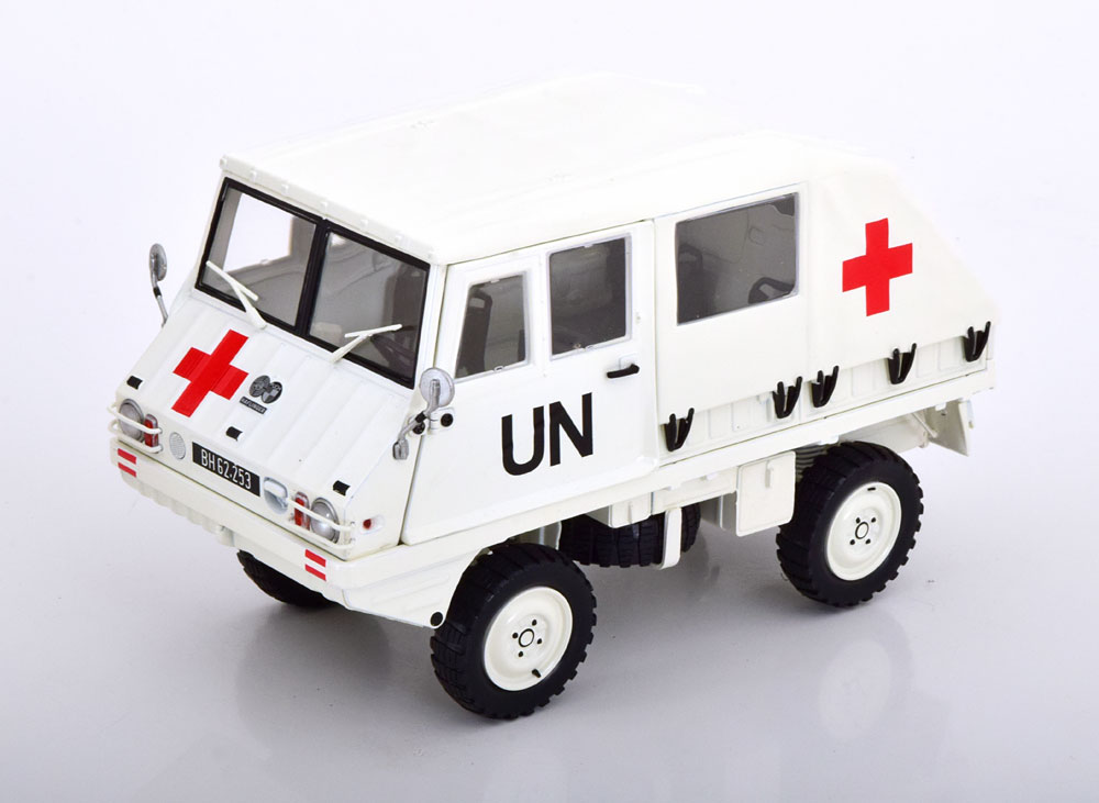 1:18 STEYR Puch Haflinger UN, white - 00438