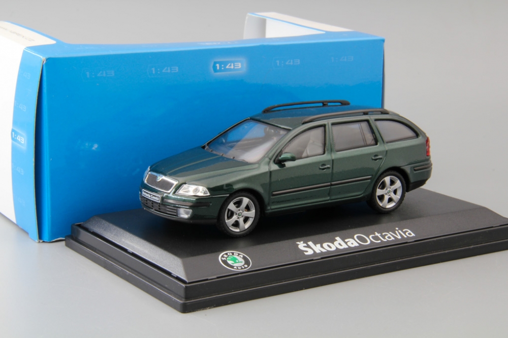 1:43 SKODA Octavia Combi (2004), green natur. met. - 002H