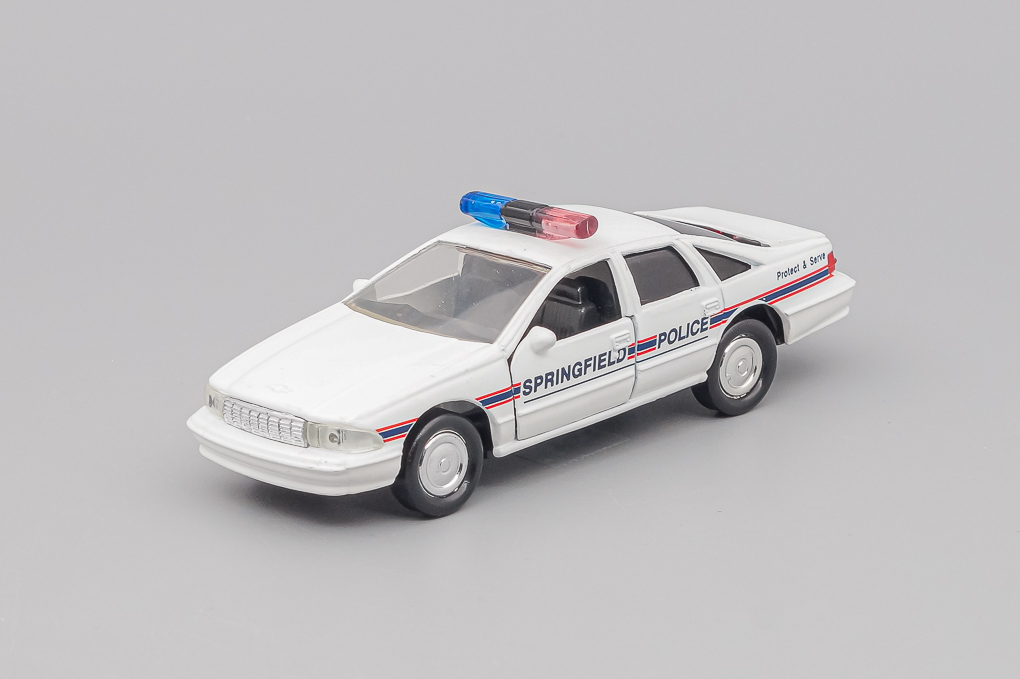 1:43 CHEVROLET Caprice Police, white - LOT01410