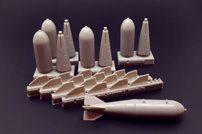 1:32 Американская 250 фунтовая бомба AN-M57A1 (4 шт) - BRL32035