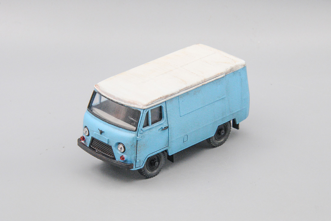 1:43 УАЗ-3303 техничка КИ-13905м, голубой/белый, со следами эксплуатации - RG068