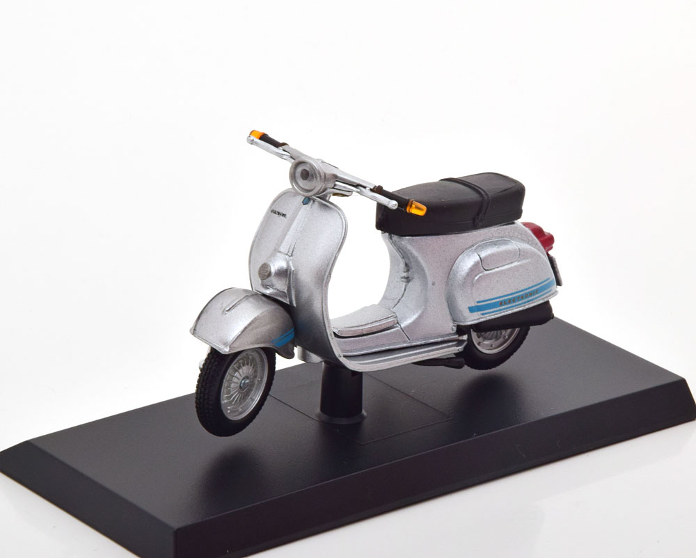 1:18 PIAGGIO Vespa (1976), silber - AWW059